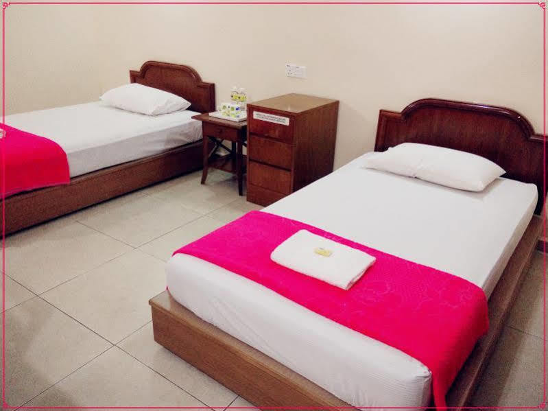 โฮเต็ล ซูกวน Hotel อาเรา ภายนอก รูปภาพ
